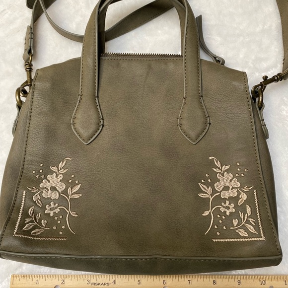 Universal Thread Elegant Olive Green Embroidered Handbag - Picture 4 of 8